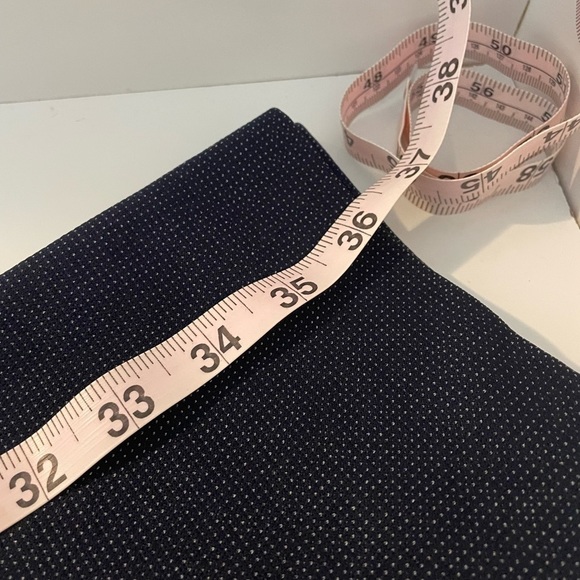 Spanx Love your Assests Seamless Leggings Blue. Flattering and comfortable! - Picture 6 of 8